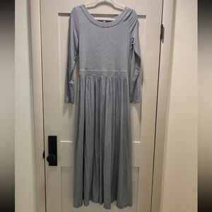 Anthopologie Black & White Striped Maxi Dress ~ Size Large ~ Long Sleeved